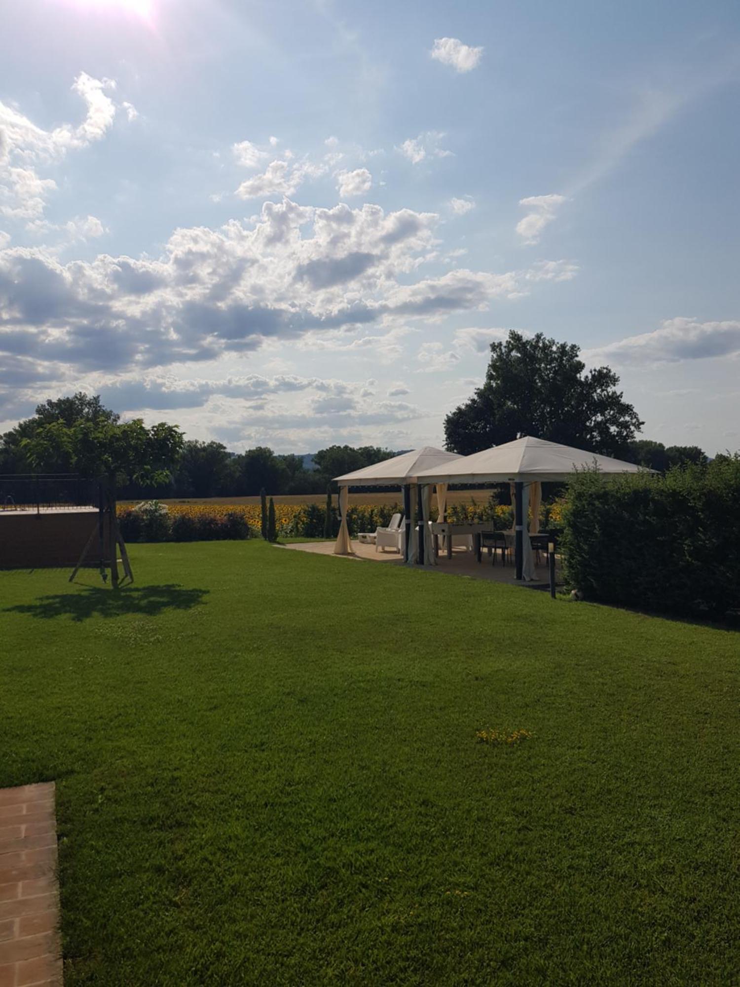 Agriturismo Villa Al Piano Todi Bagian luar foto